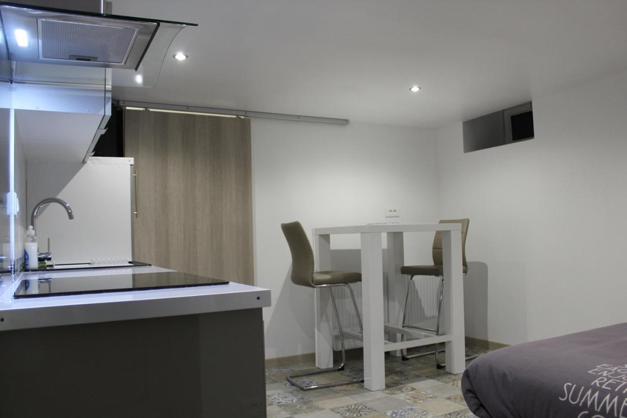Studio De La Bourdonnais Guitté Buitenkant foto
